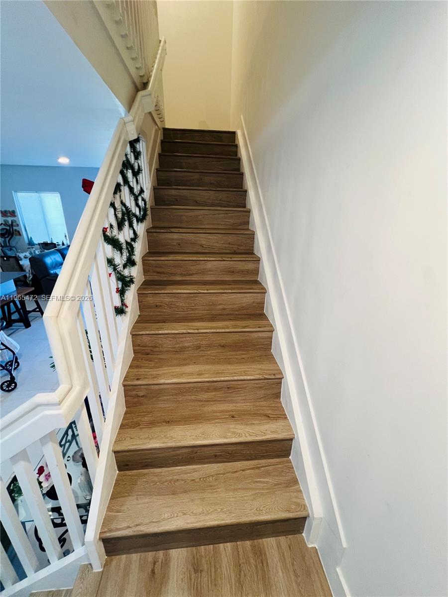 Century Park Square - Residential