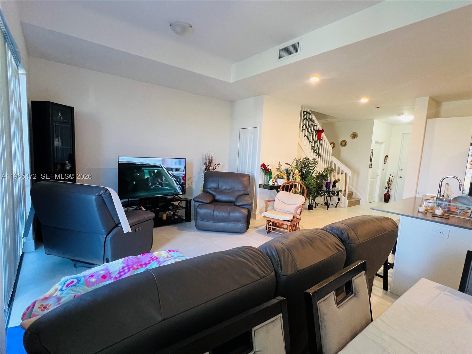 Century Park Square - Residential