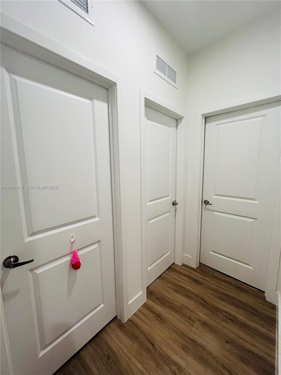 Century Park Square - Residential