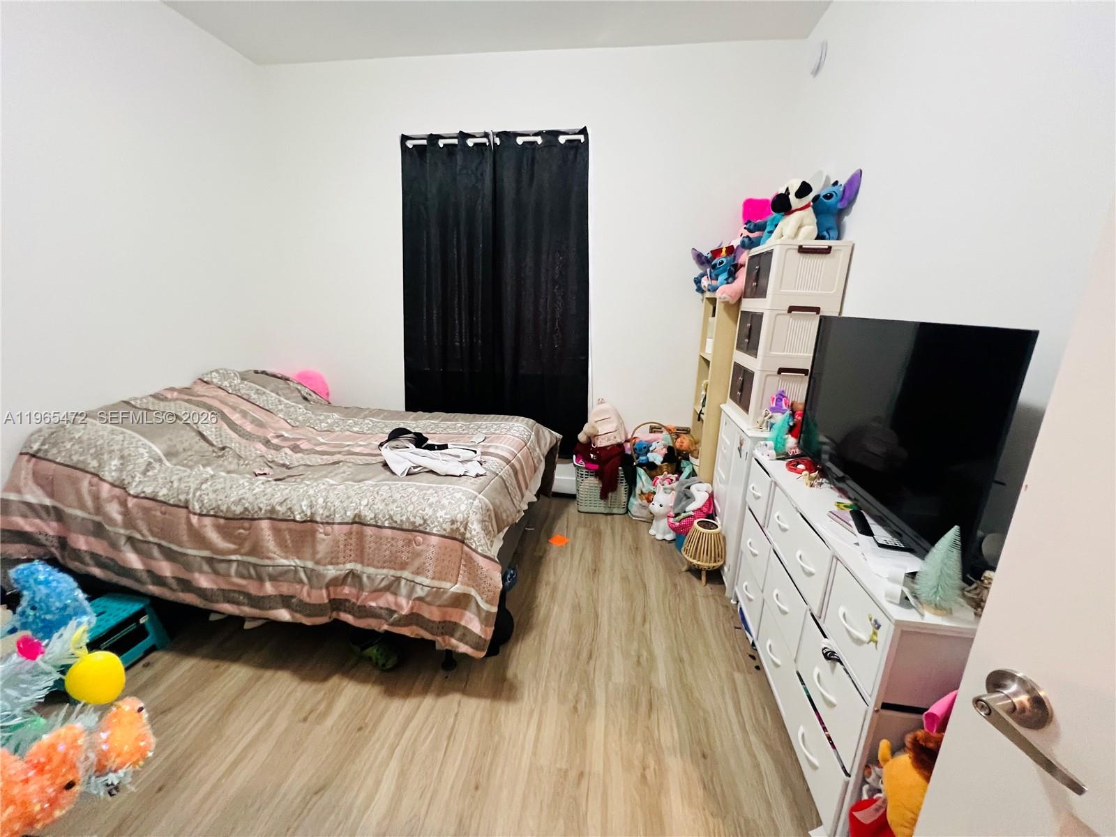 Century Park Square - Residential