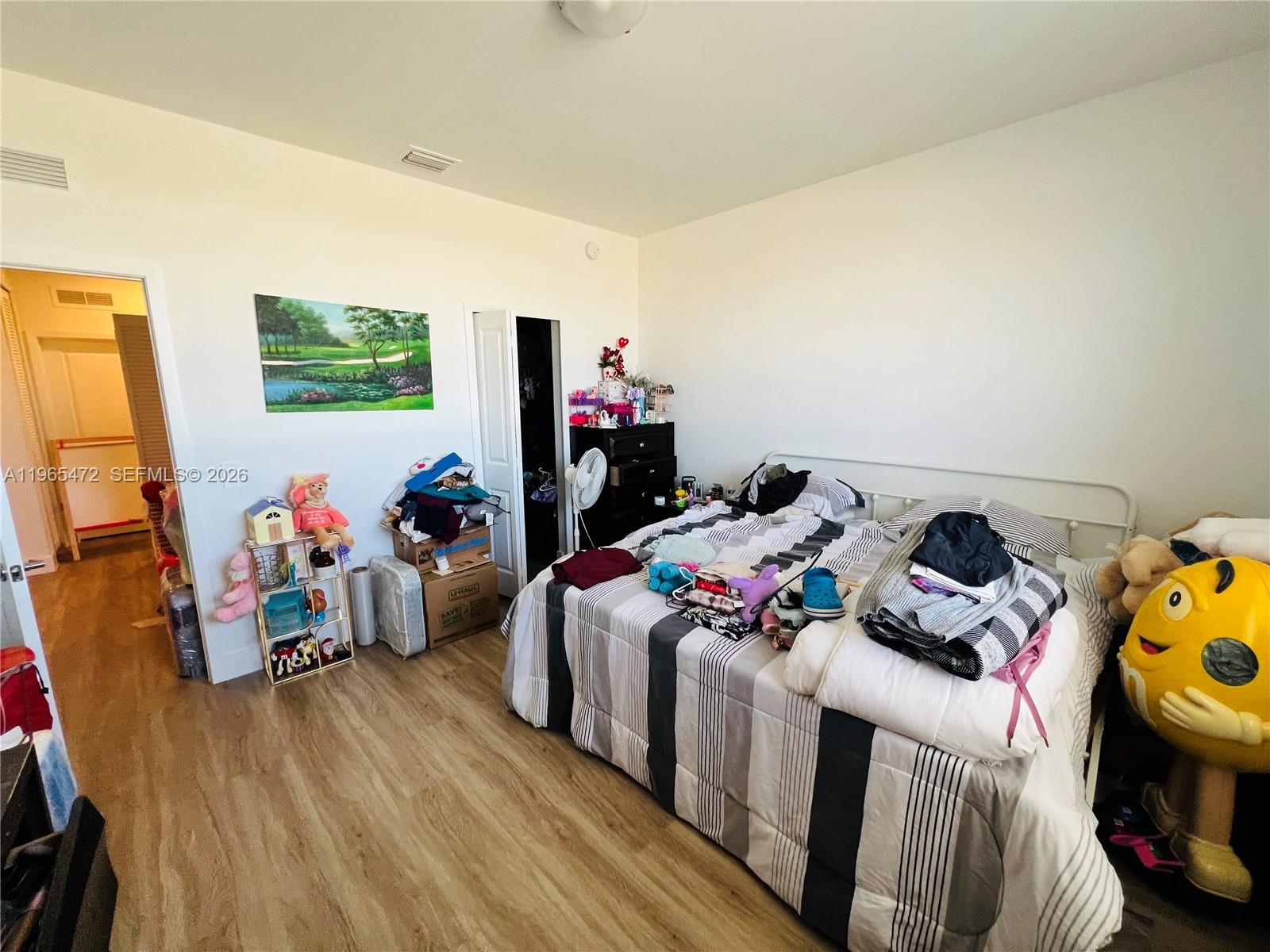 Century Park Square - Residential