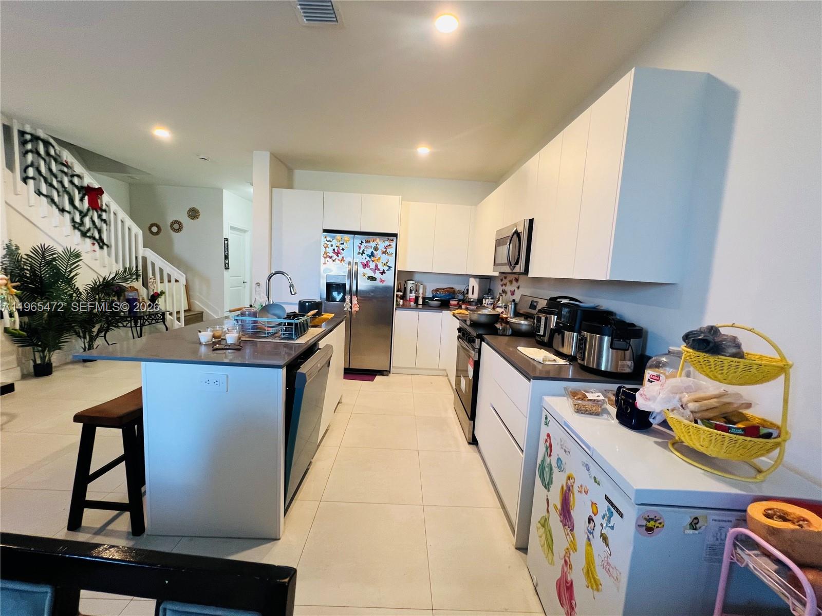 Century Park Square - Residential