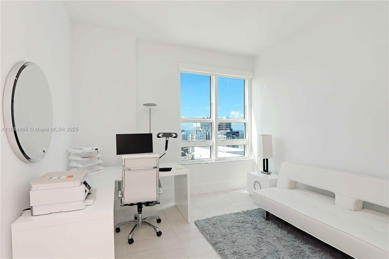 THE PLAZA 851 BRICKELL CO - Residential