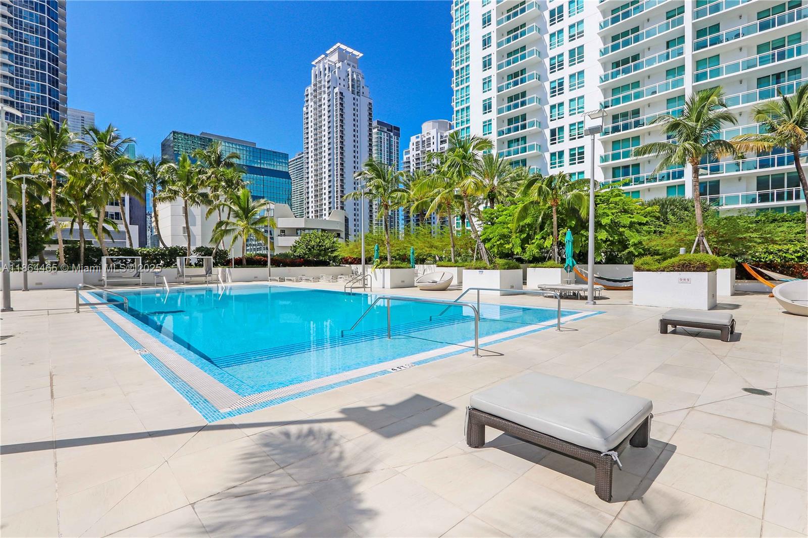 THE PLAZA 851 BRICKELL CO - Residential