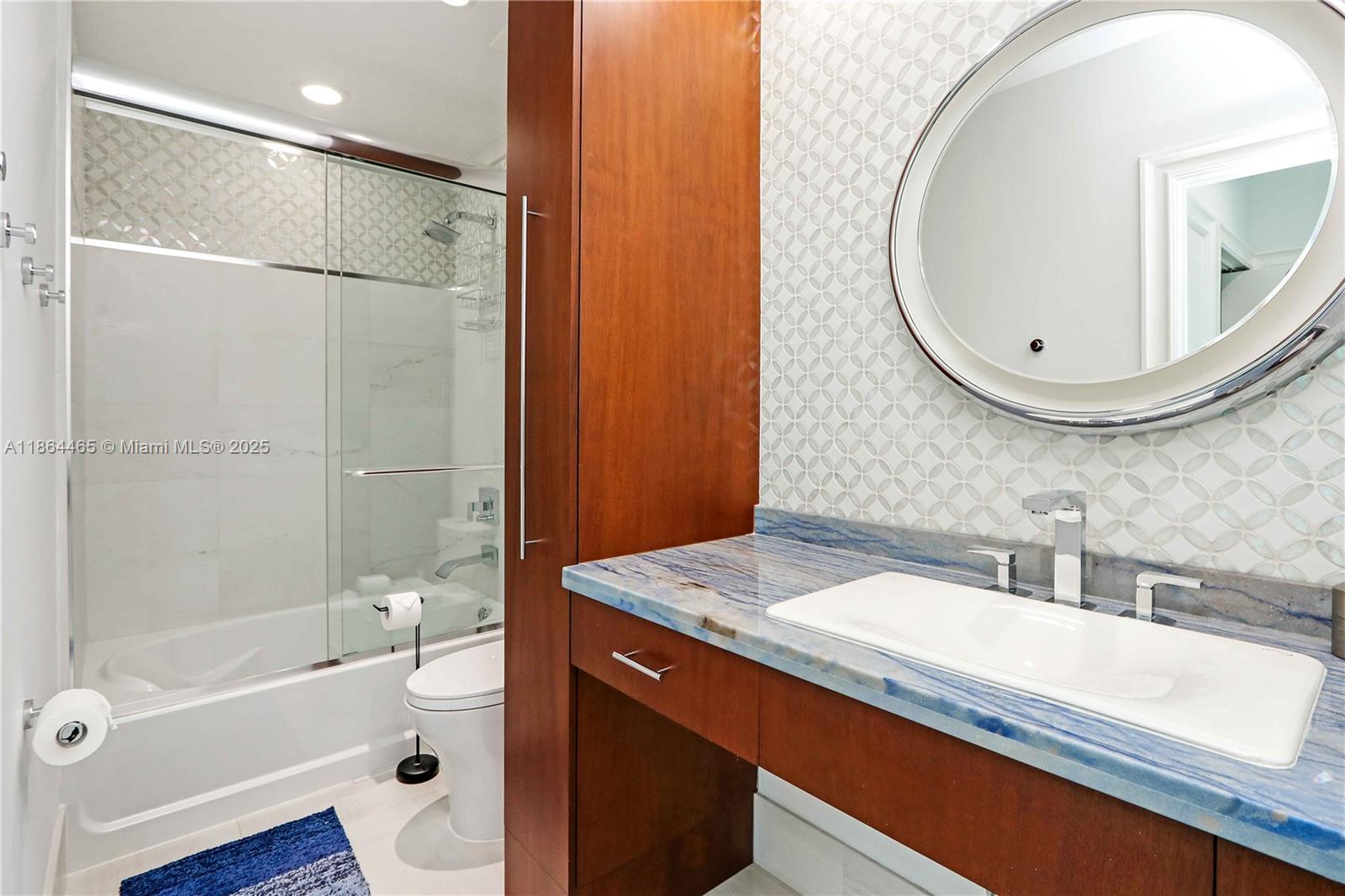 THE PLAZA 851 BRICKELL CO - Residential