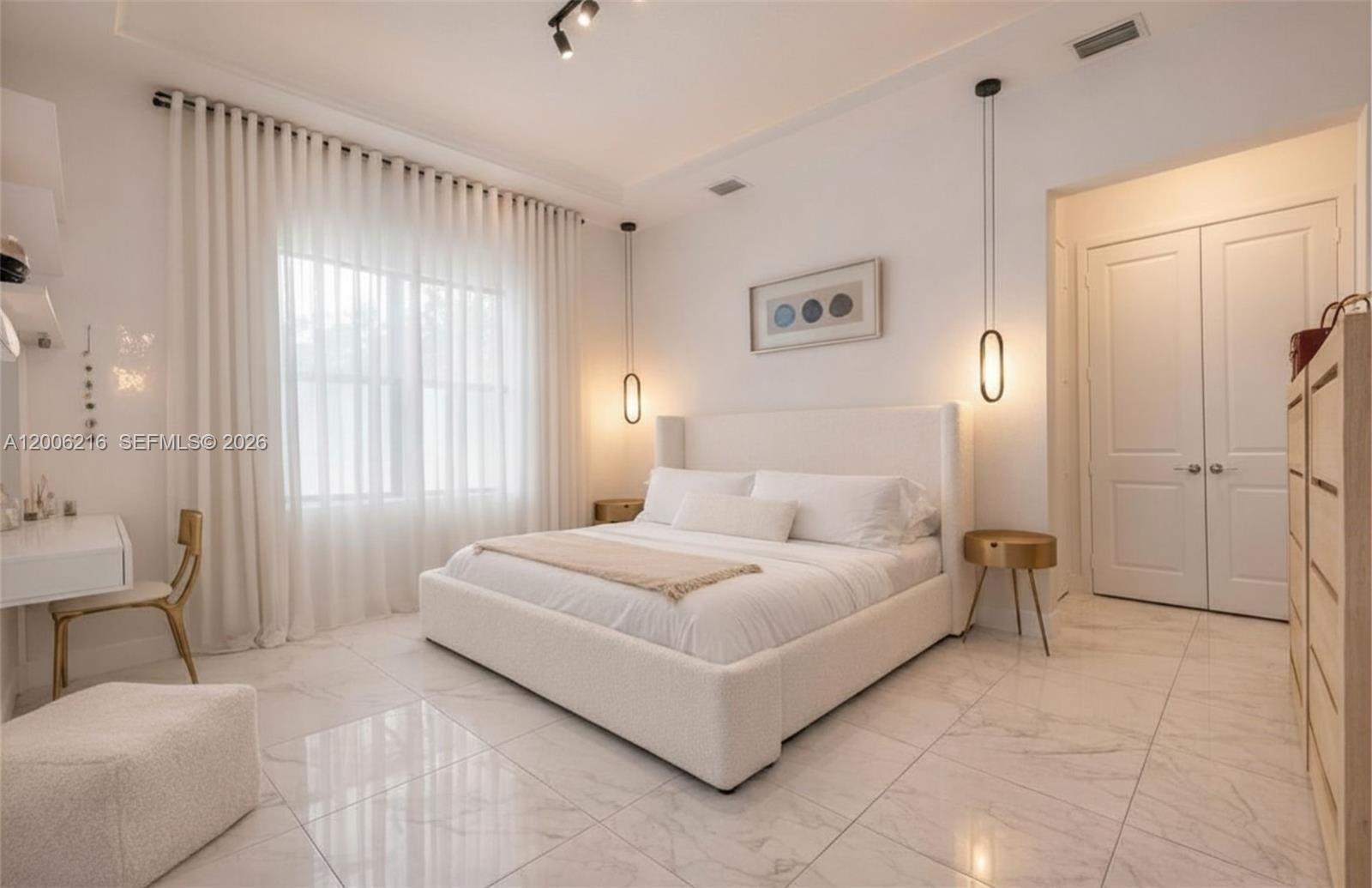 TUSCAN ISLES - Residential