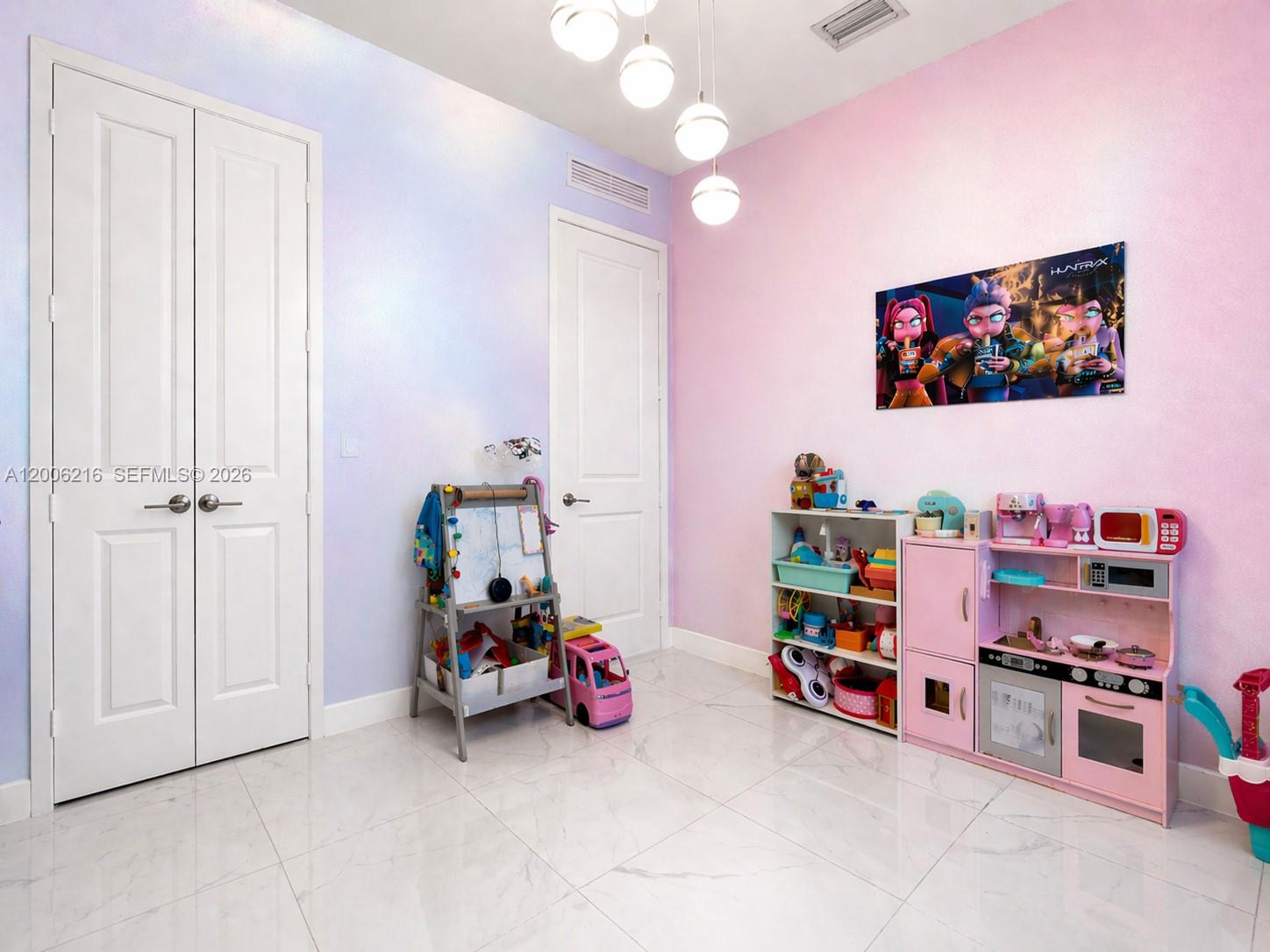 TUSCAN ISLES - Residential