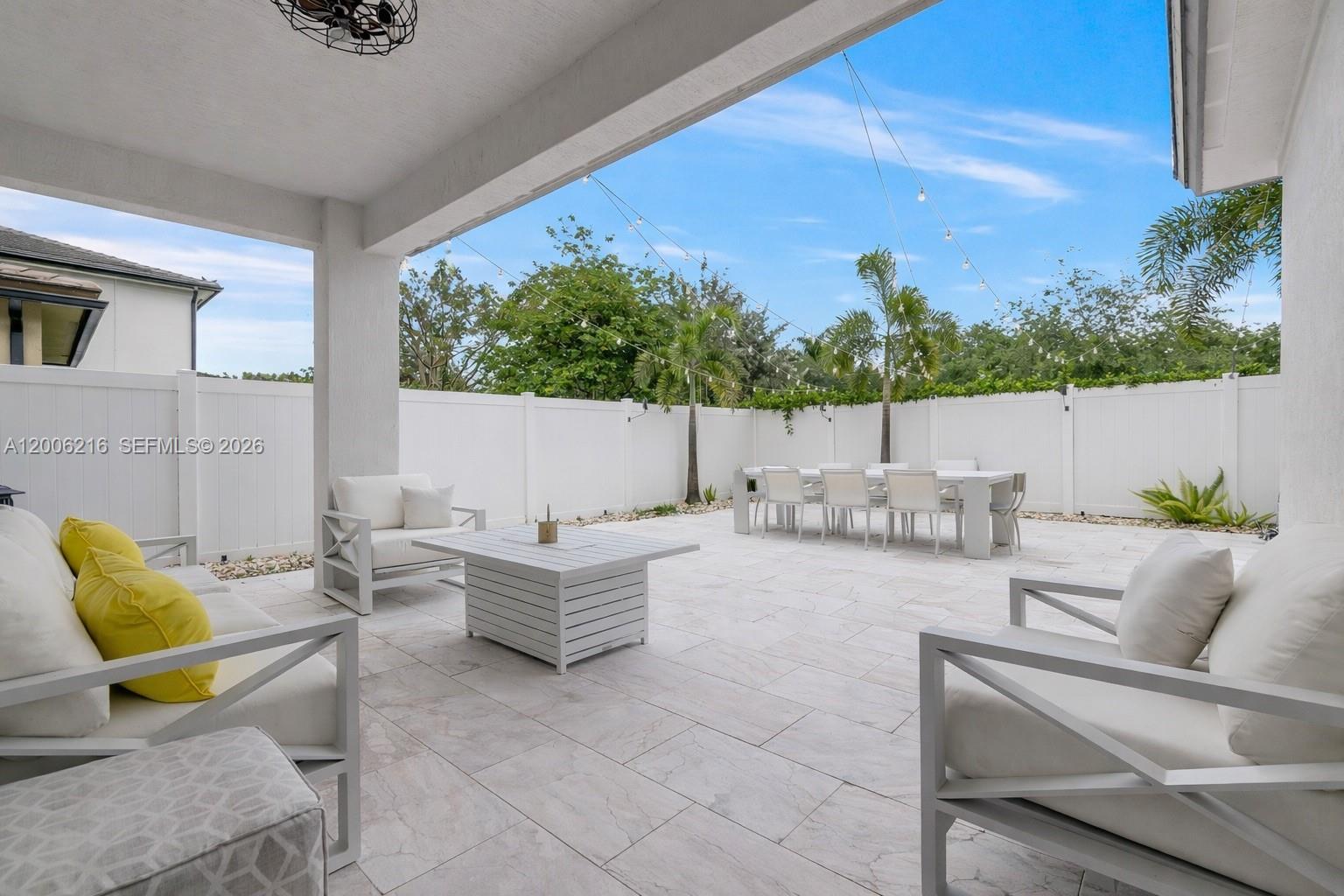 TUSCAN ISLES - Residential