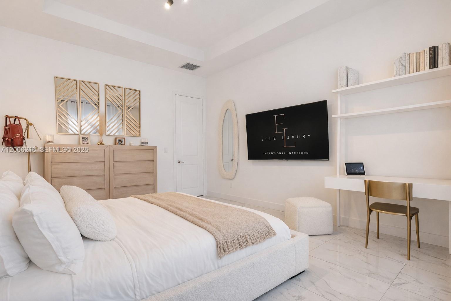 TUSCAN ISLES - Residential