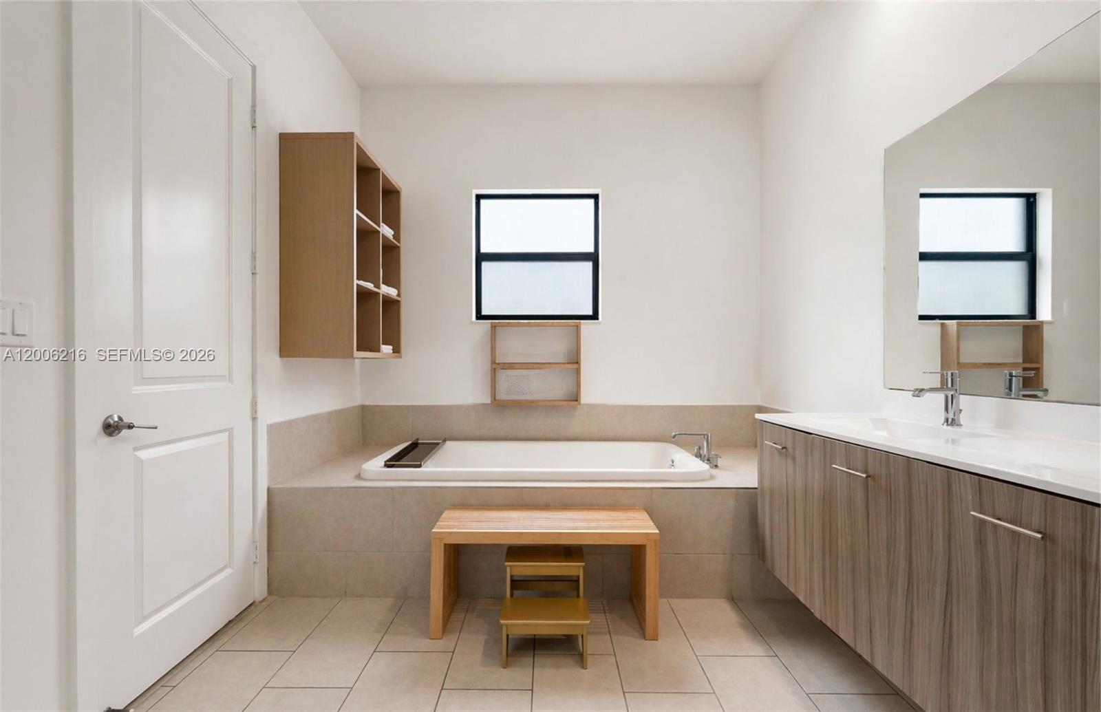 TUSCAN ISLES - Residential