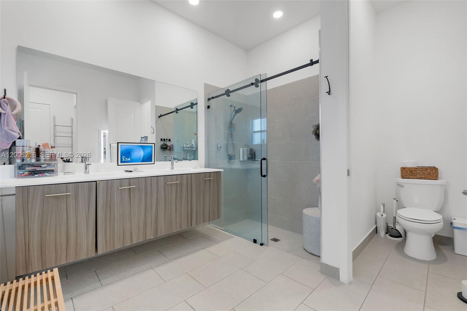 TUSCAN ISLES - Residential