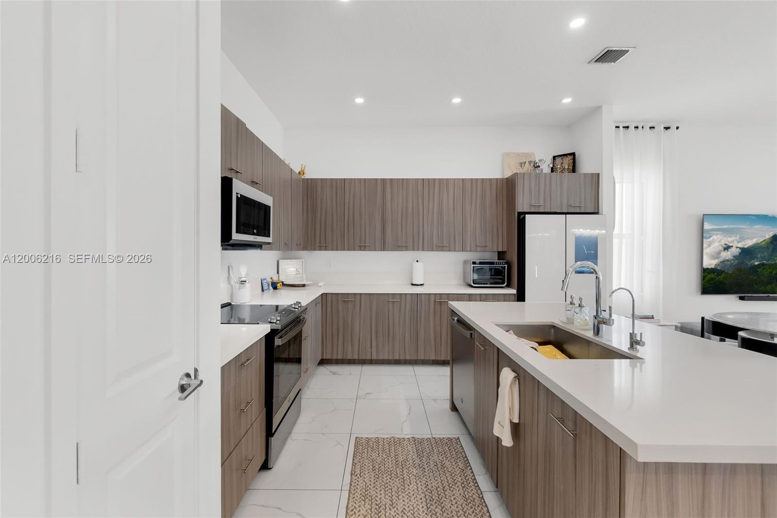 TUSCAN ISLES - Residential