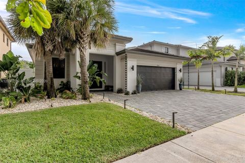 Photo of 4363 SW 173rd Ave, Miramar, FL 33029 (MLS # A12006216)
