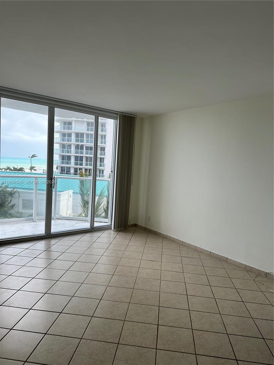 16485 Collins Ave 632