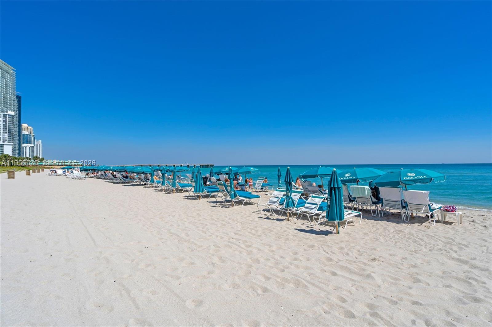 16485 Collins Ave 632