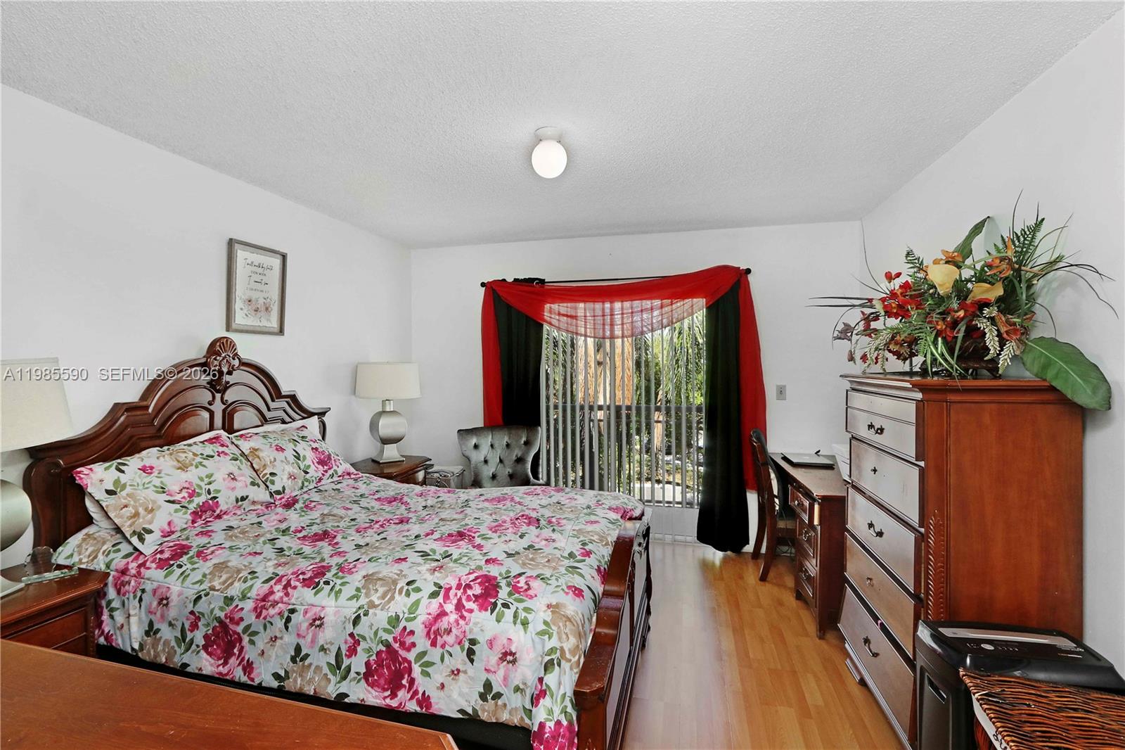 LE CLUB AT OLD CUTLER CON - Residential Lease