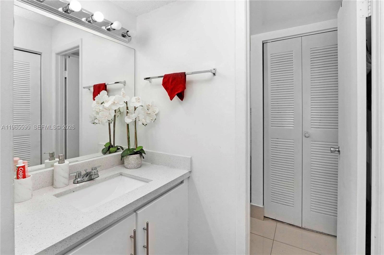 LE CLUB AT OLD CUTLER CON - Residential Lease