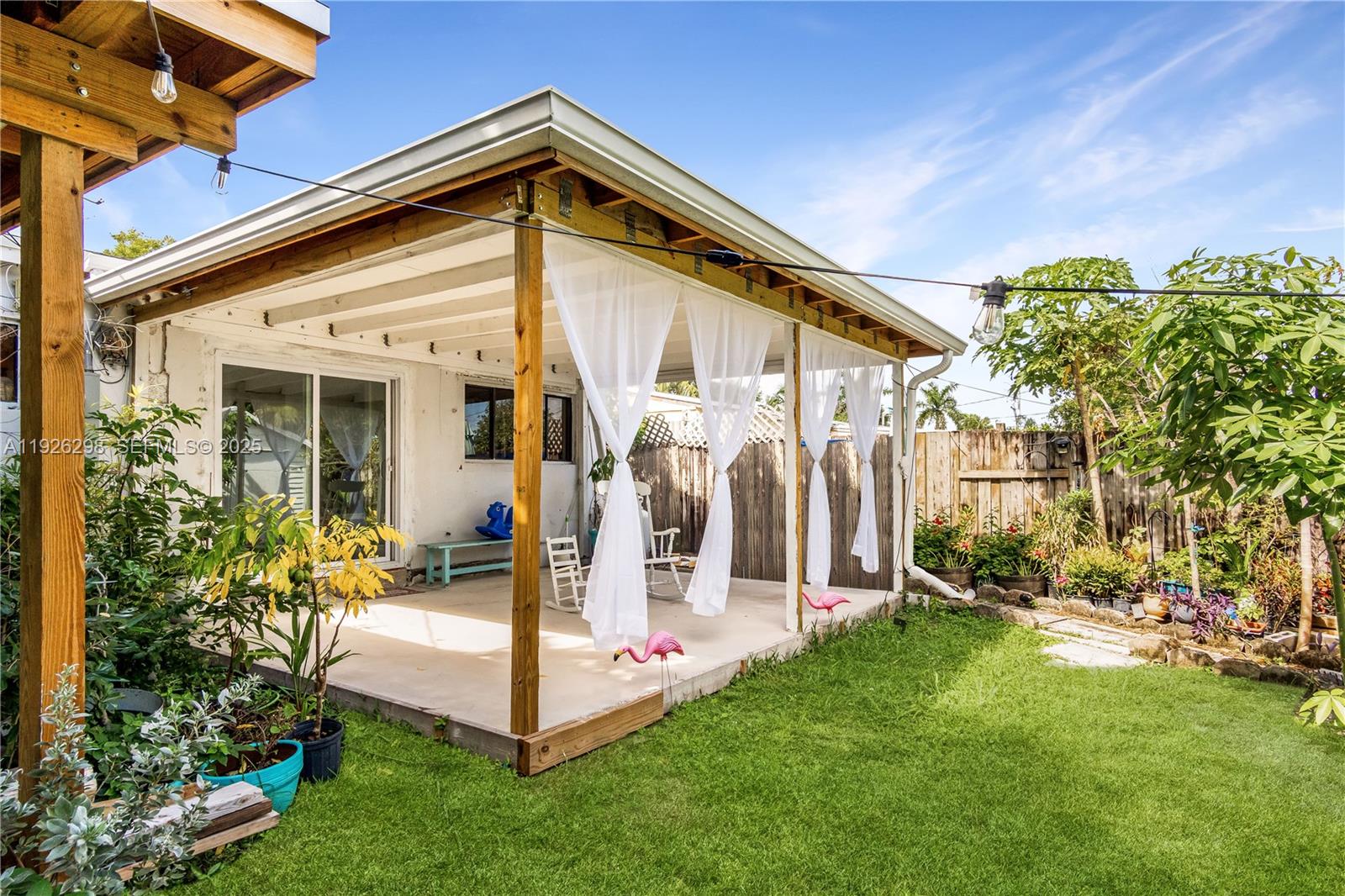 NORTH ANDREWS TERRACE FIR - Residential