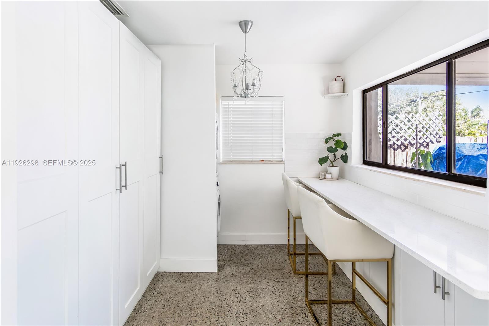 NORTH ANDREWS TERRACE FIR - Residential