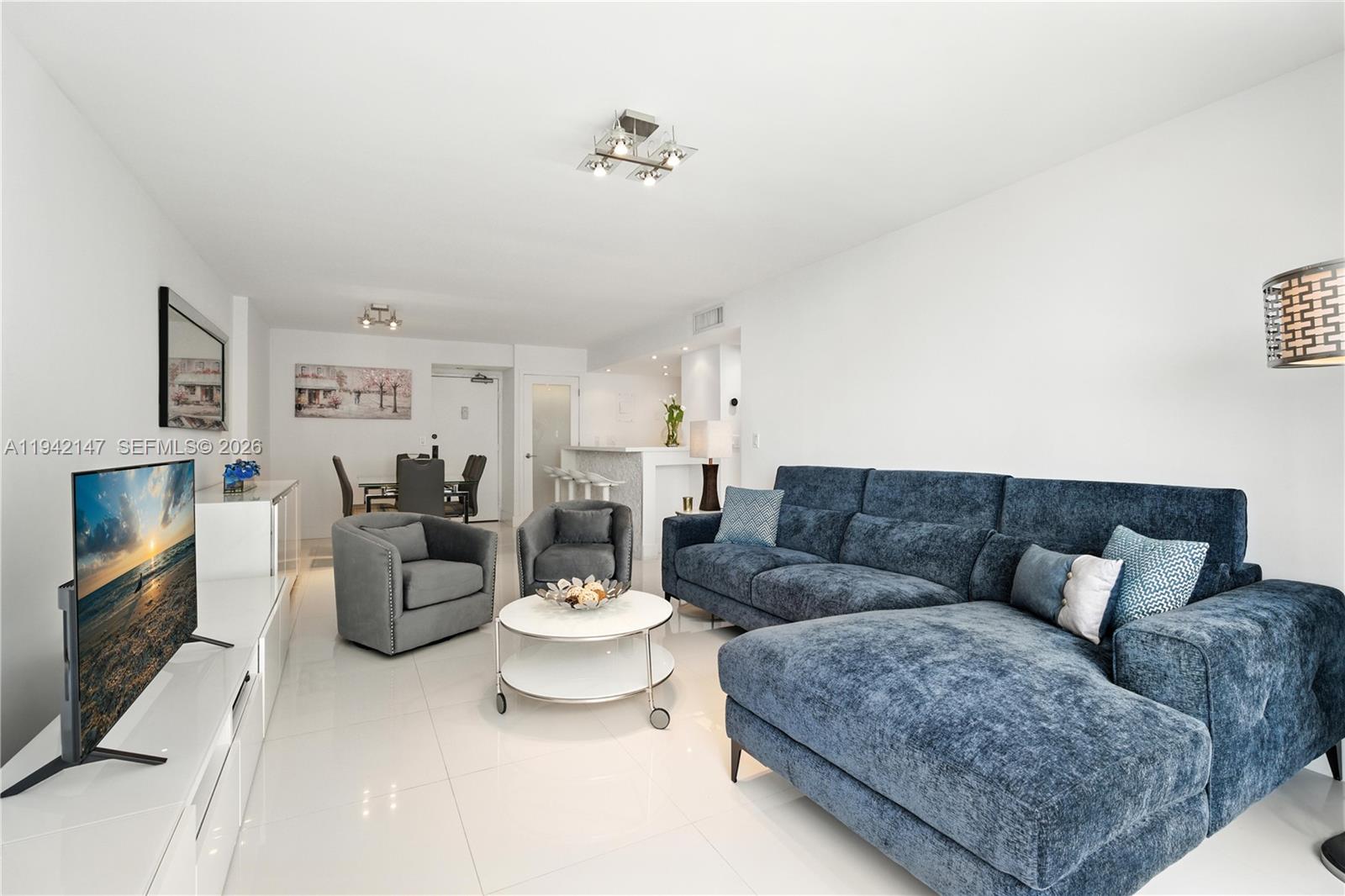 BRICKELL HARBOUR CONDO - Residential