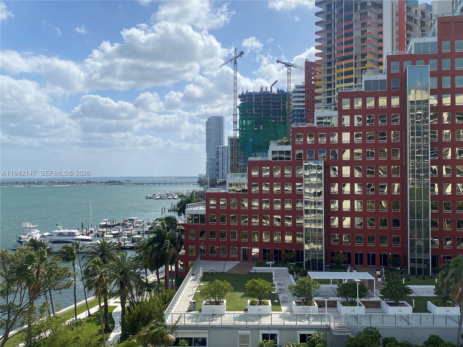 BRICKELL HARBOUR CONDO - Residential
