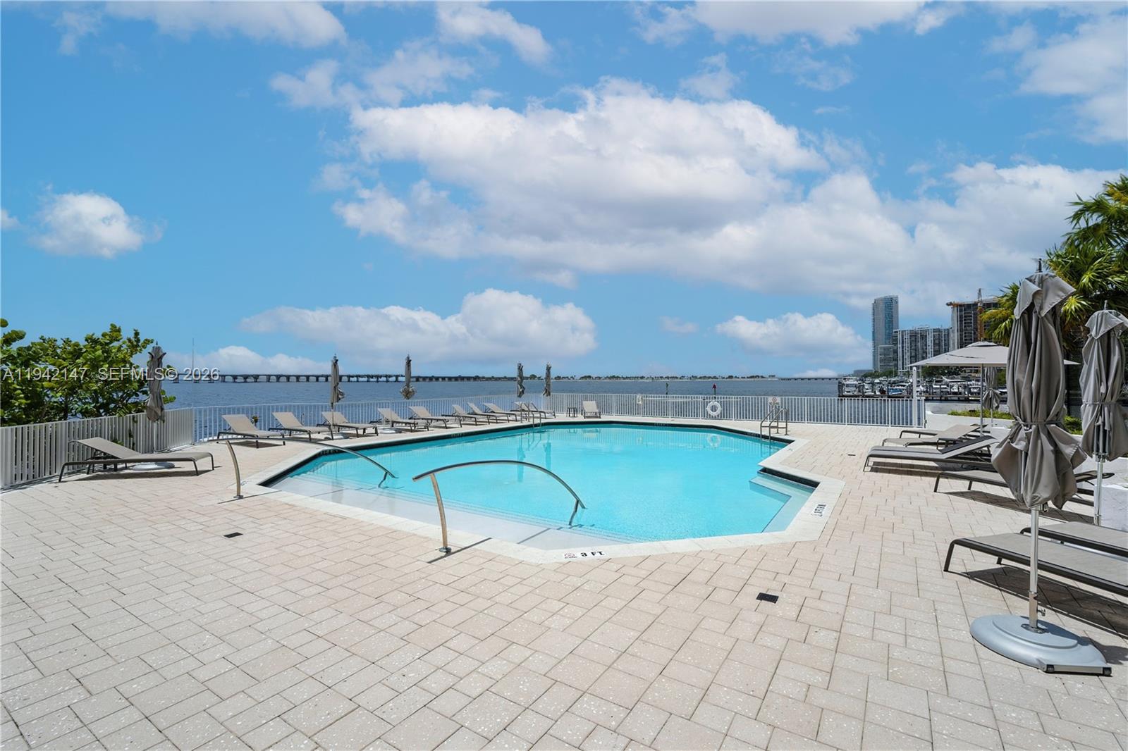 BRICKELL HARBOUR CONDO - Residential