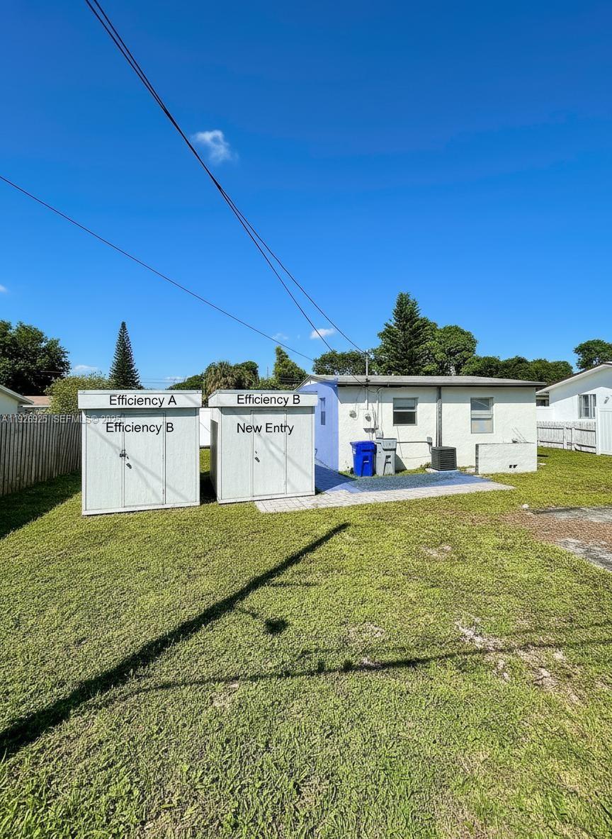 SANDERS PARK - Residential Lease