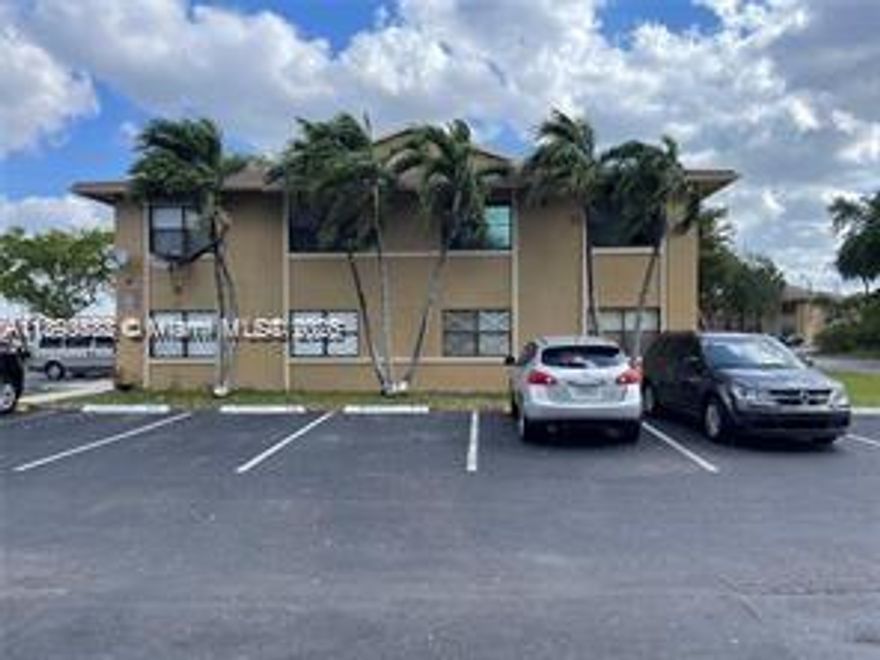 Beautiful apartment with great location , entry on the second floor the apartment have 2 beds/2 bath with washer and dryer, one assigned parking space an one guest parking and the community also offers tennis basketball courts, pool, and child place area