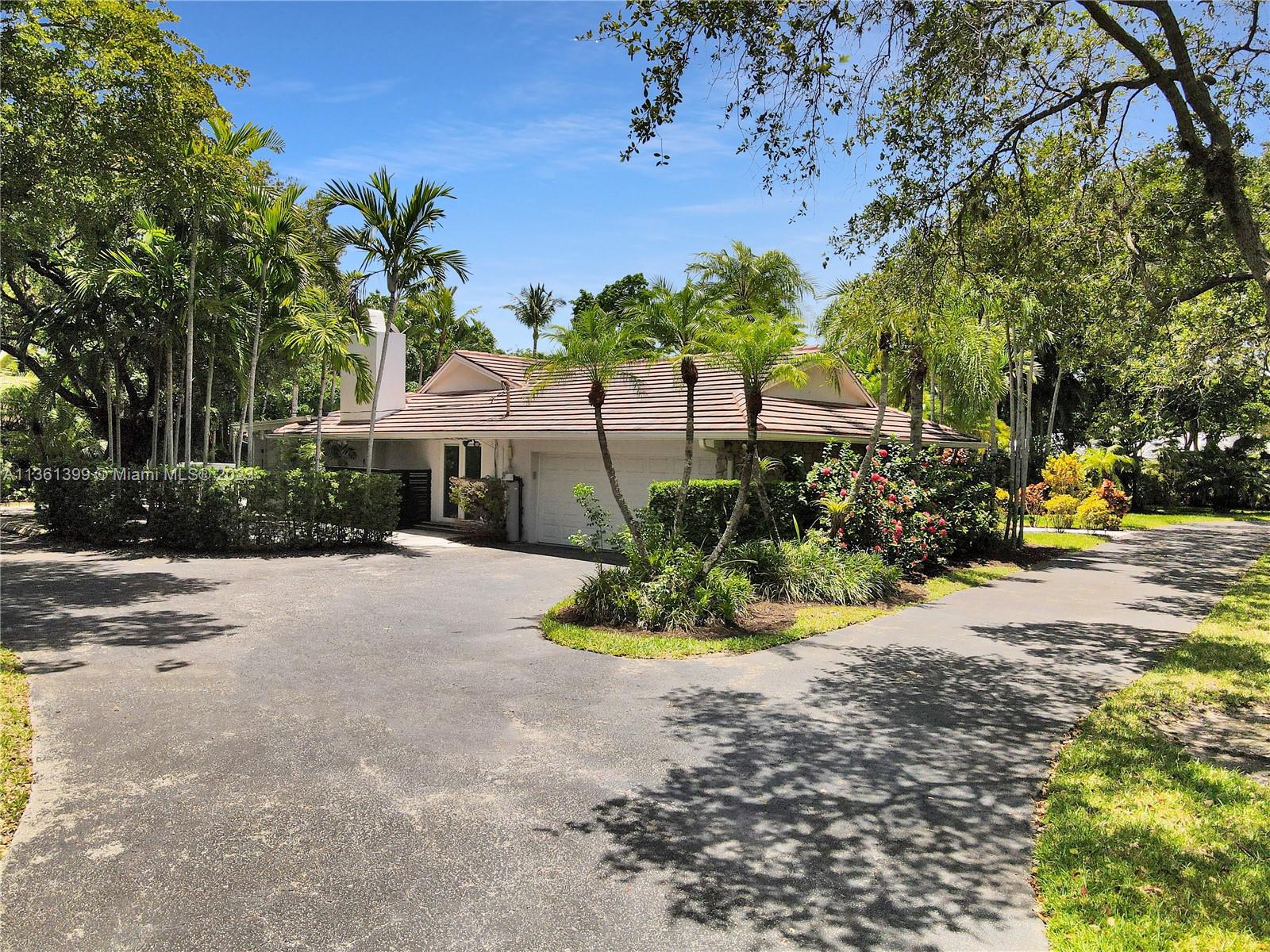 RUNAWAY PINES - Residential