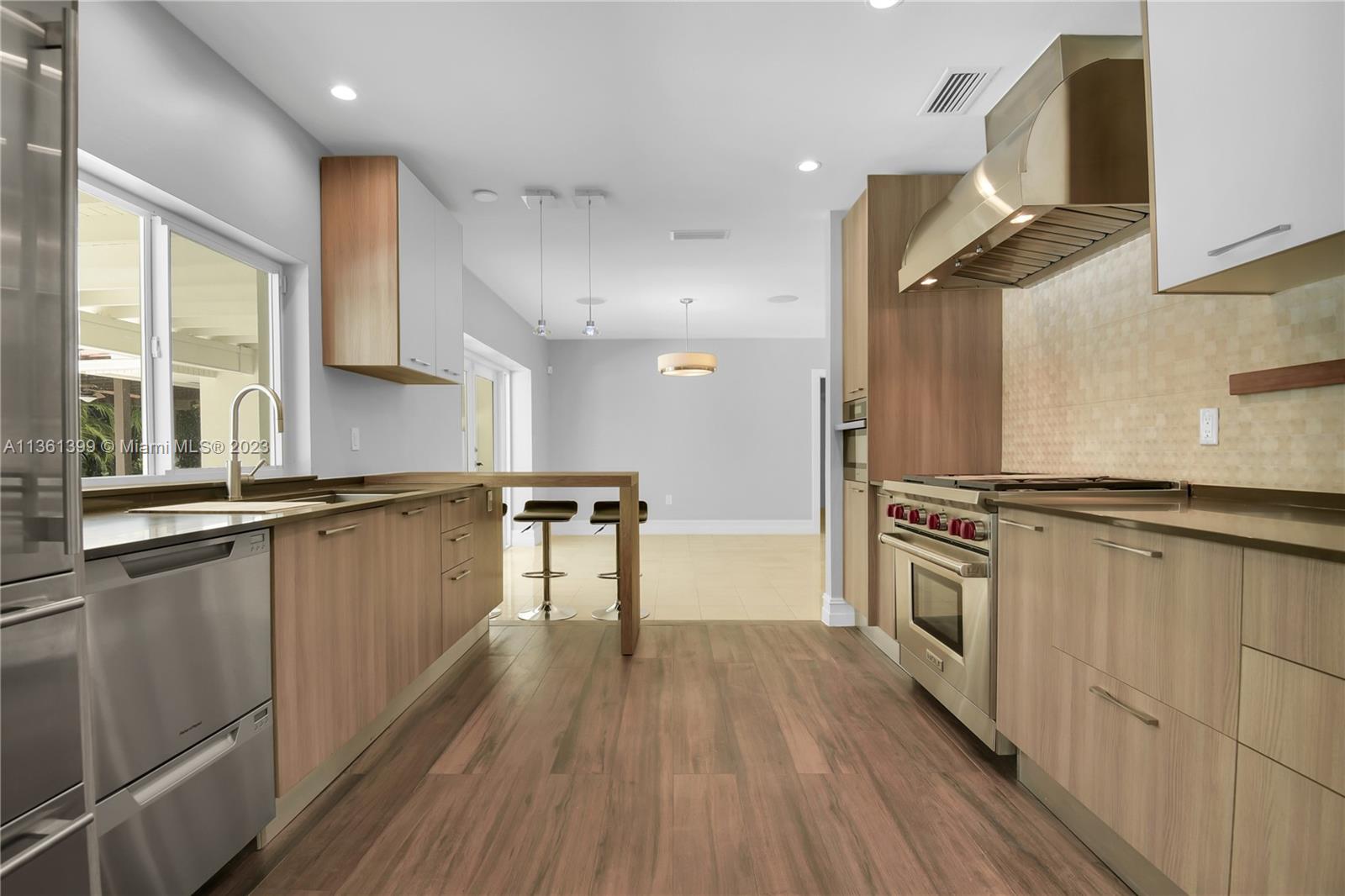 RUNAWAY PINES - Residential