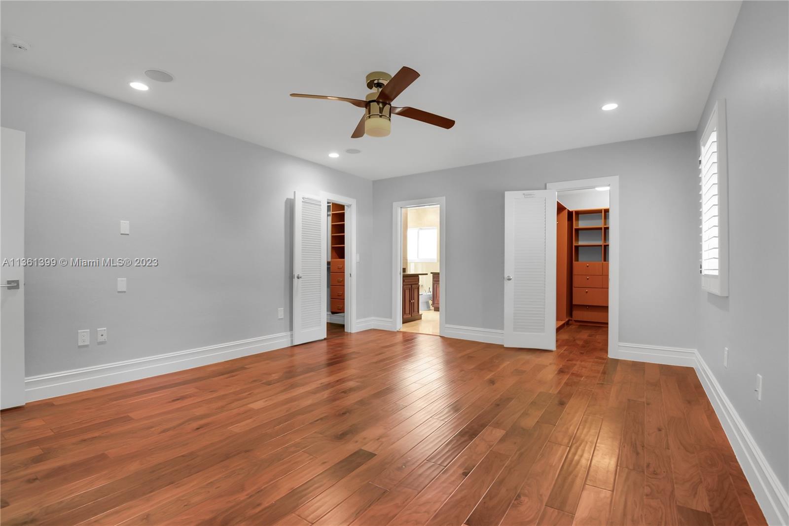 RUNAWAY PINES - Residential