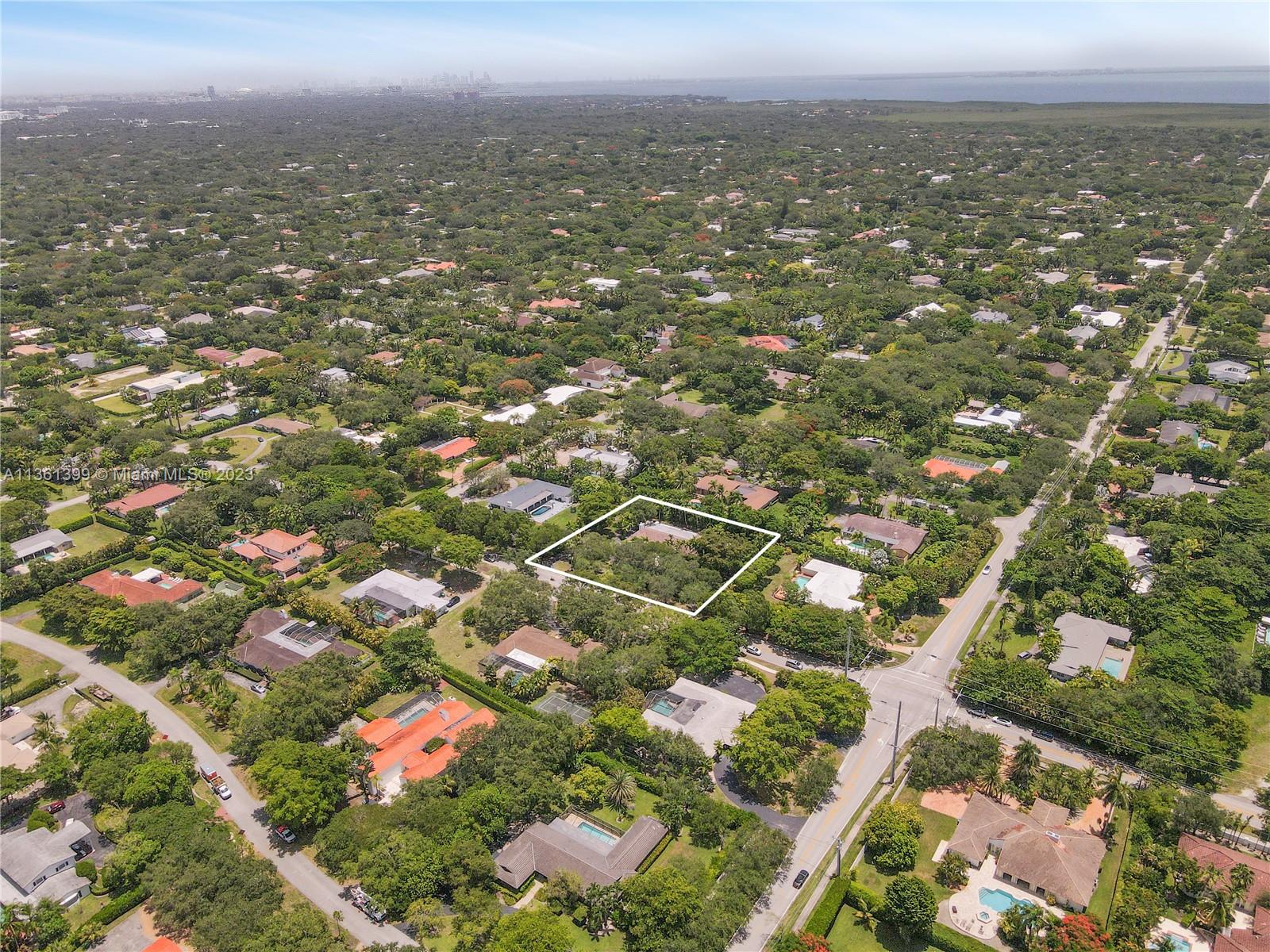 RUNAWAY PINES - Residential