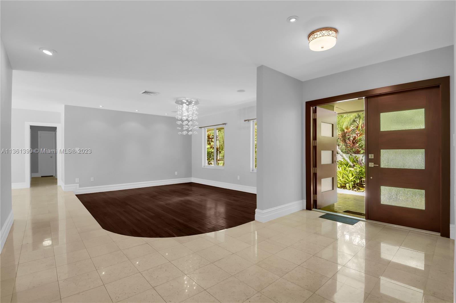 RUNAWAY PINES - Residential