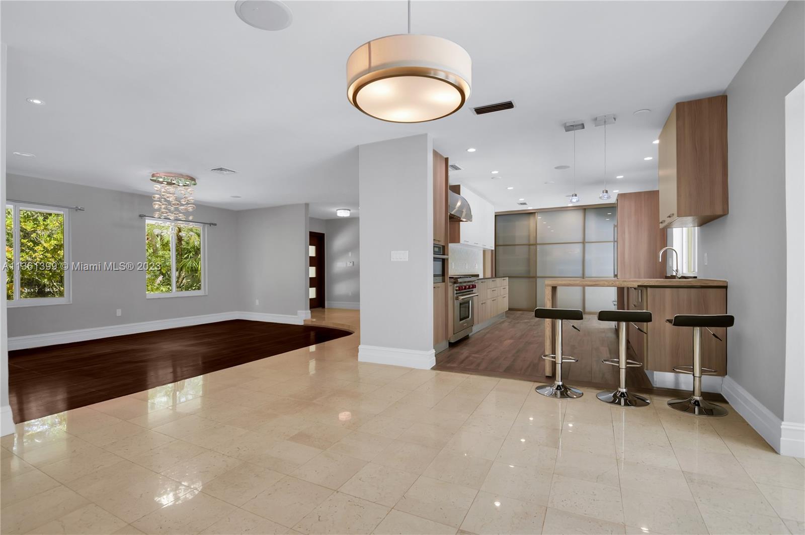 RUNAWAY PINES - Residential