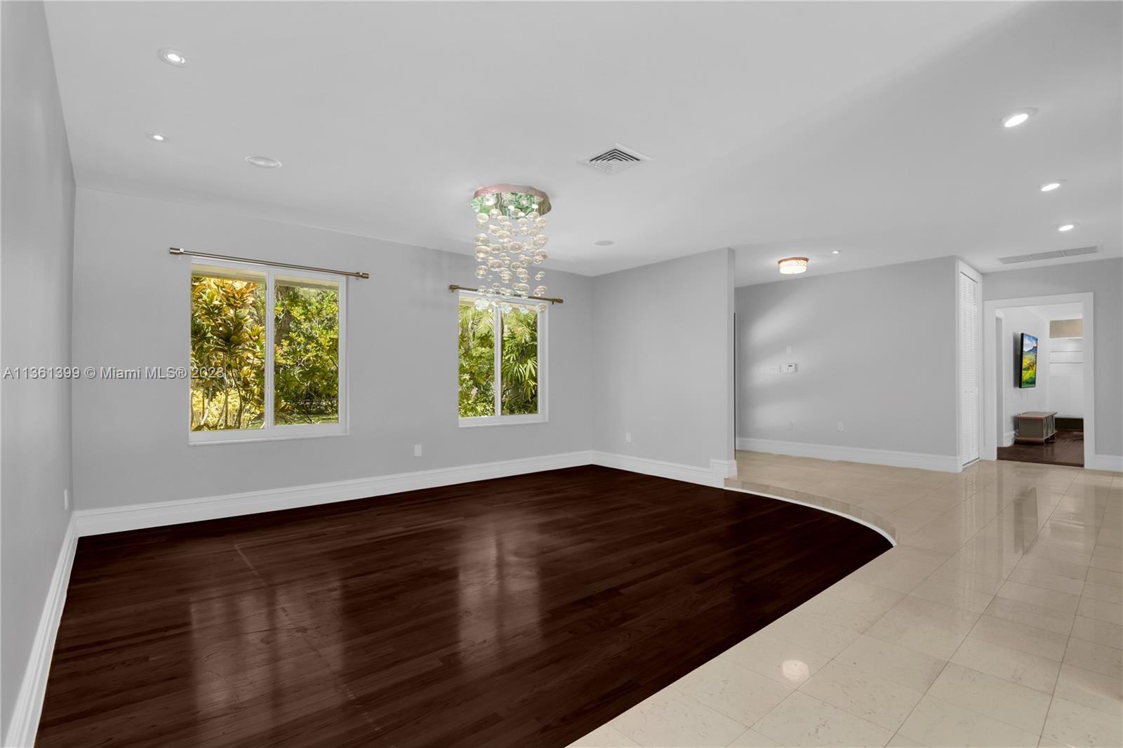 RUNAWAY PINES - Residential