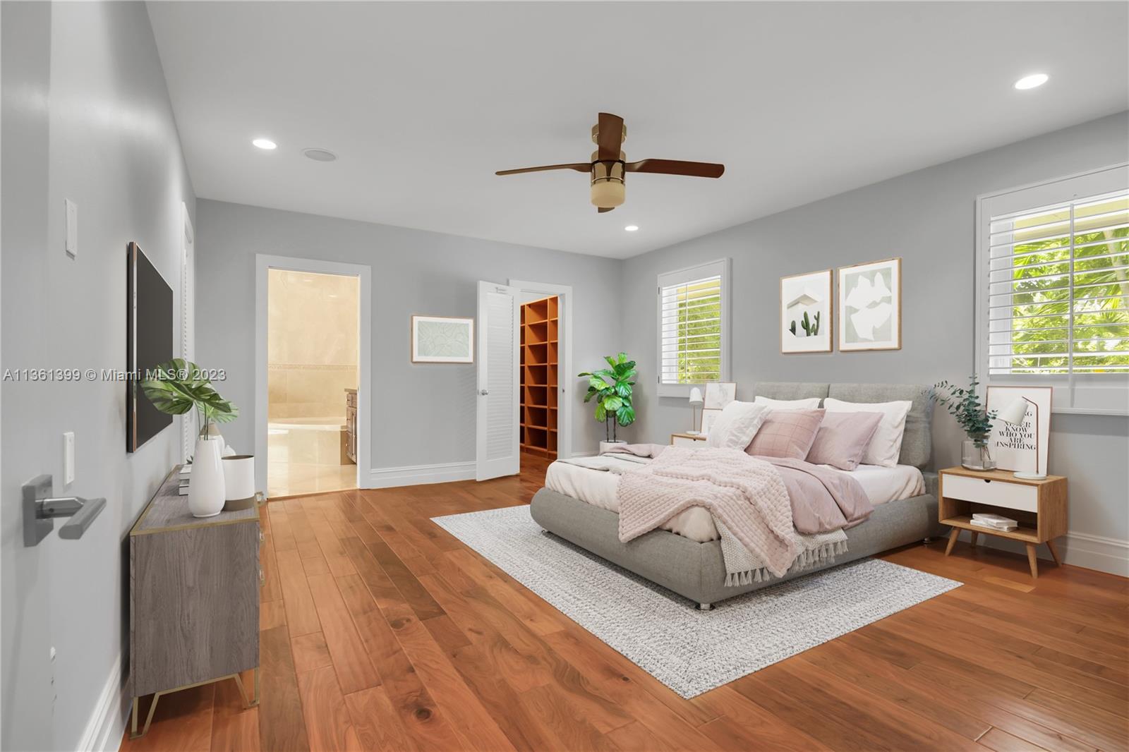 RUNAWAY PINES - Residential