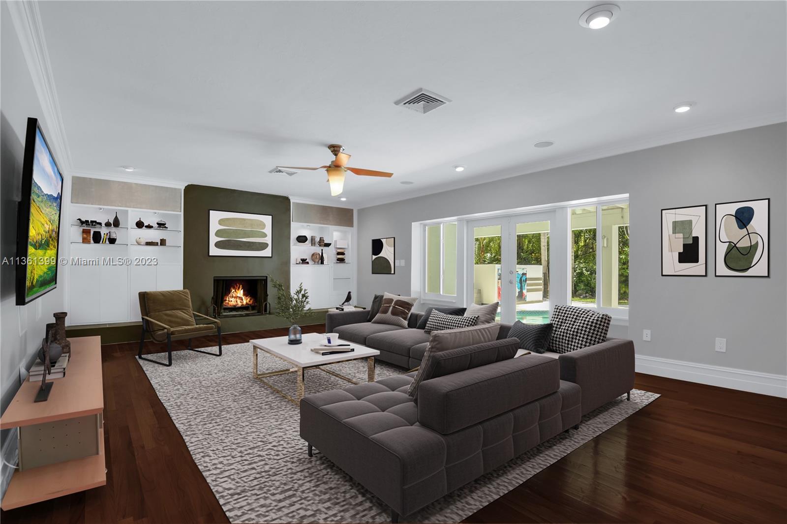 RUNAWAY PINES - Residential