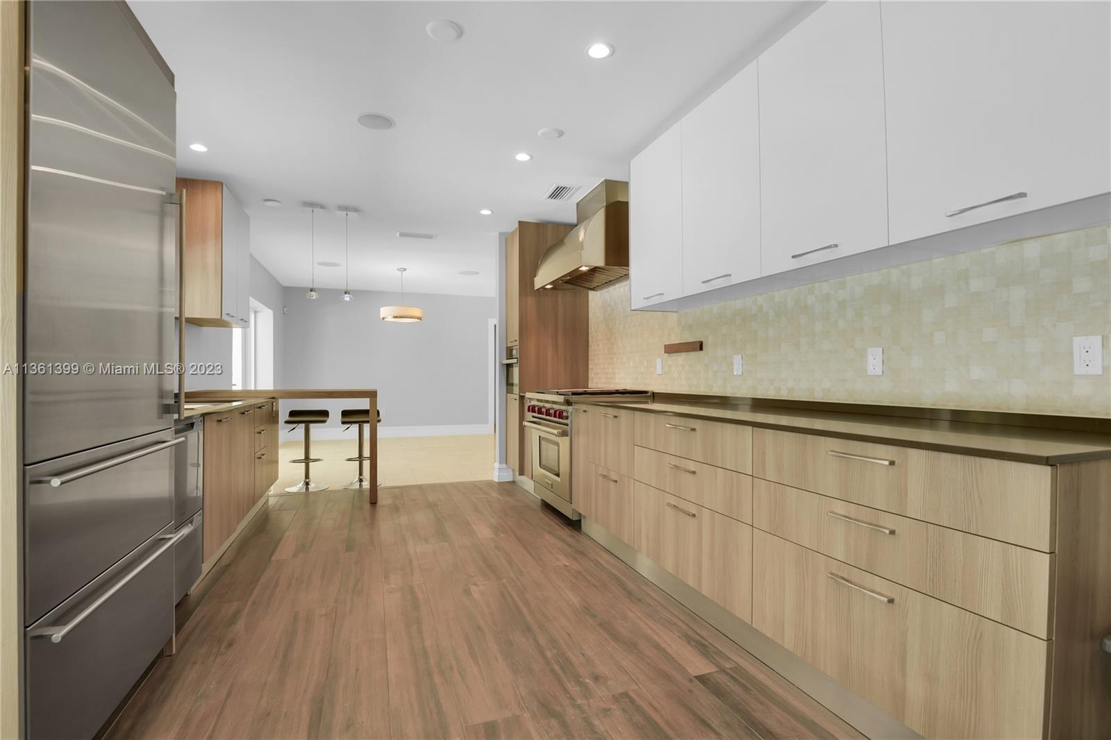 RUNAWAY PINES - Residential