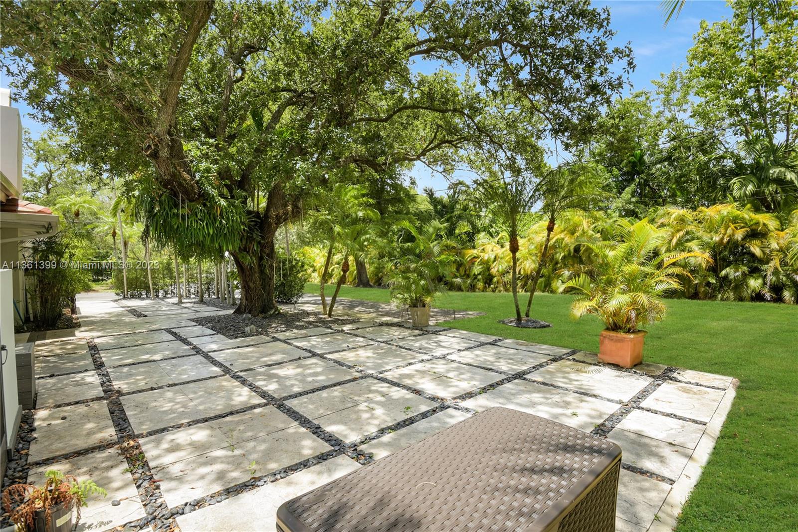 RUNAWAY PINES - Residential