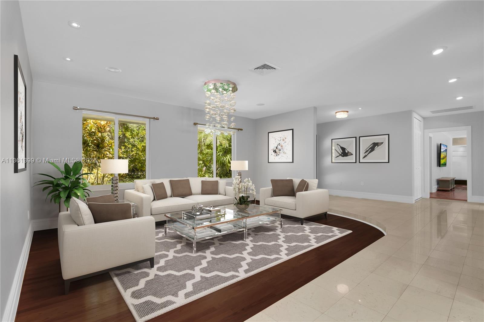 RUNAWAY PINES - Residential