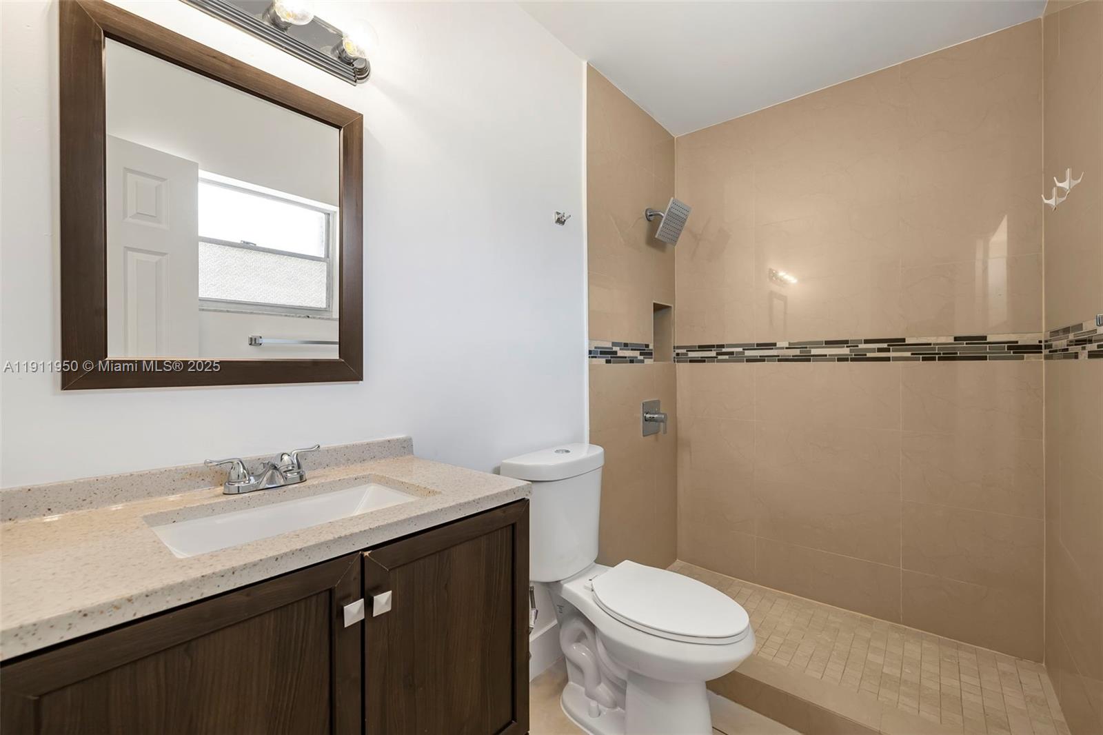 HOLLYWOOD SOUTH SIDE ADD - Residential Lease