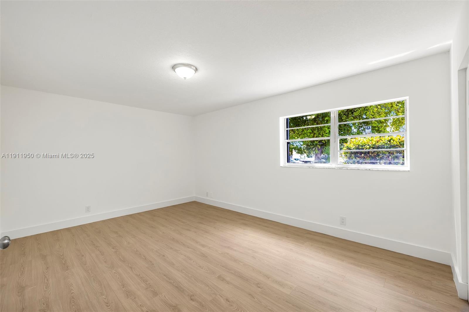 HOLLYWOOD SOUTH SIDE ADD - Residential Lease