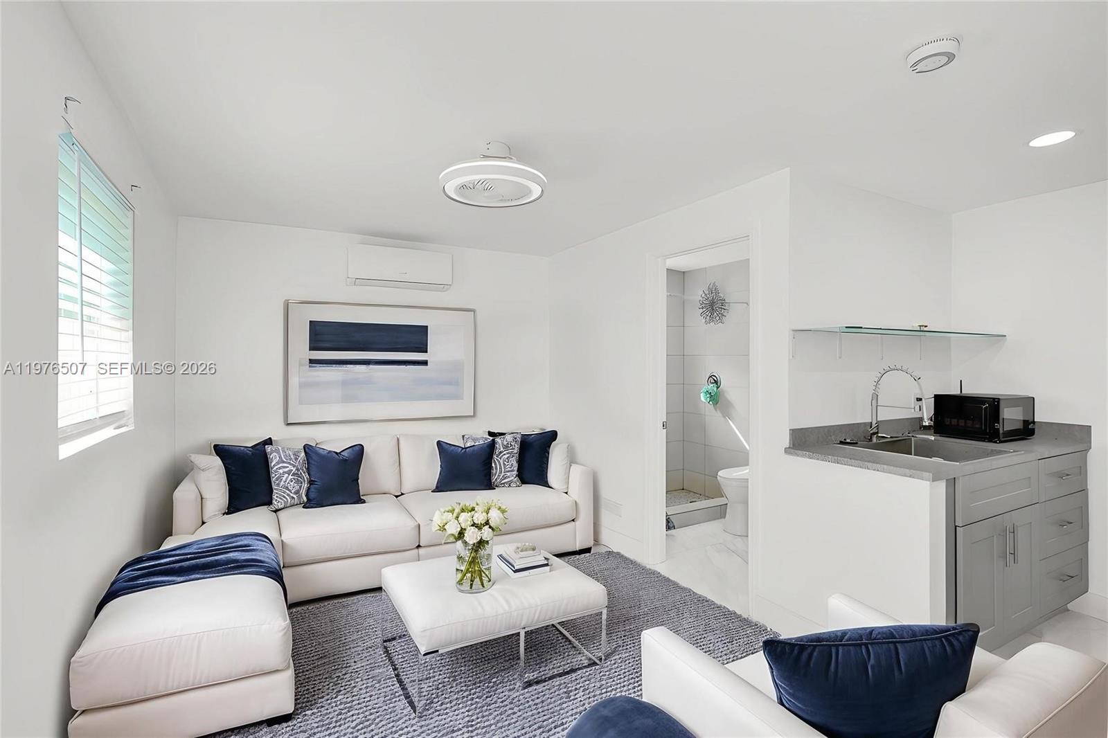 HOLLYWOOD PARK - Residential Income