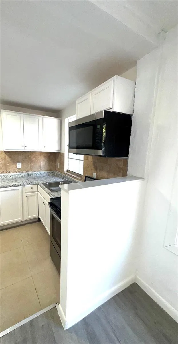 Miami, Florida 33150, United States, 2 Bedrooms Bedrooms, ,1 BathroomBathrooms,Residential,Active,80618