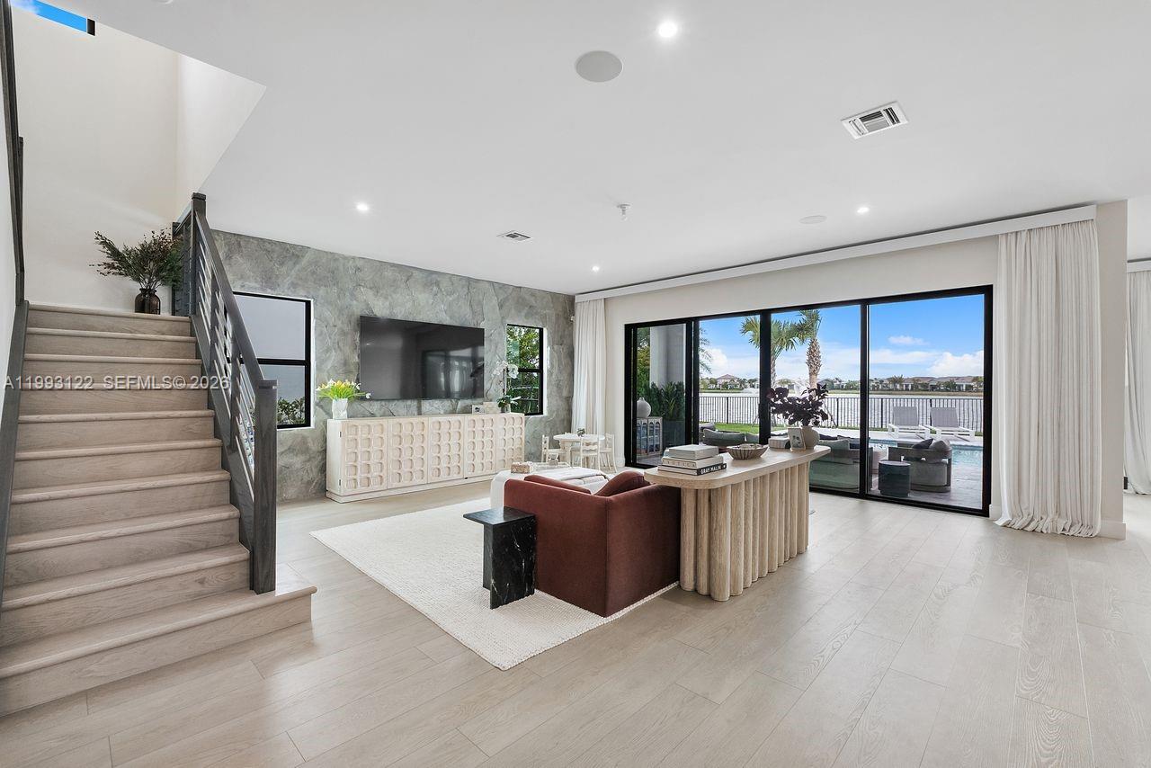 Solana Bay at Avenir - Residential