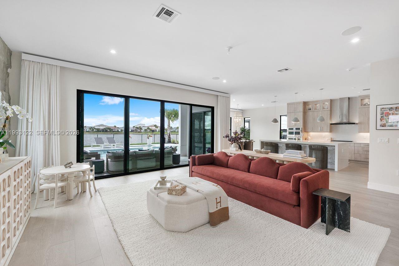 Solana Bay at Avenir - Residential