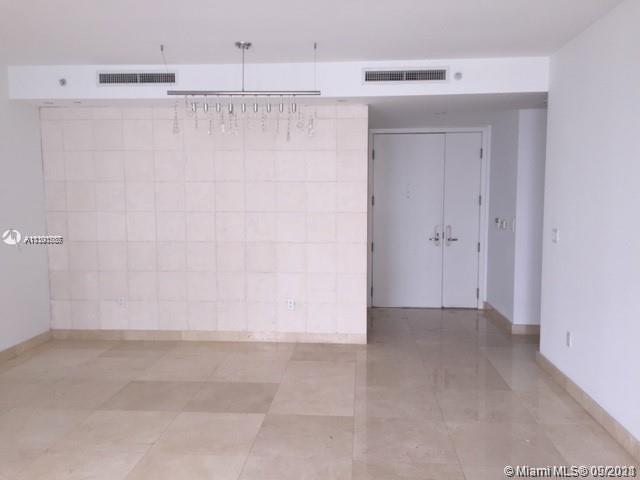 CARBONELL CONDO - Residential