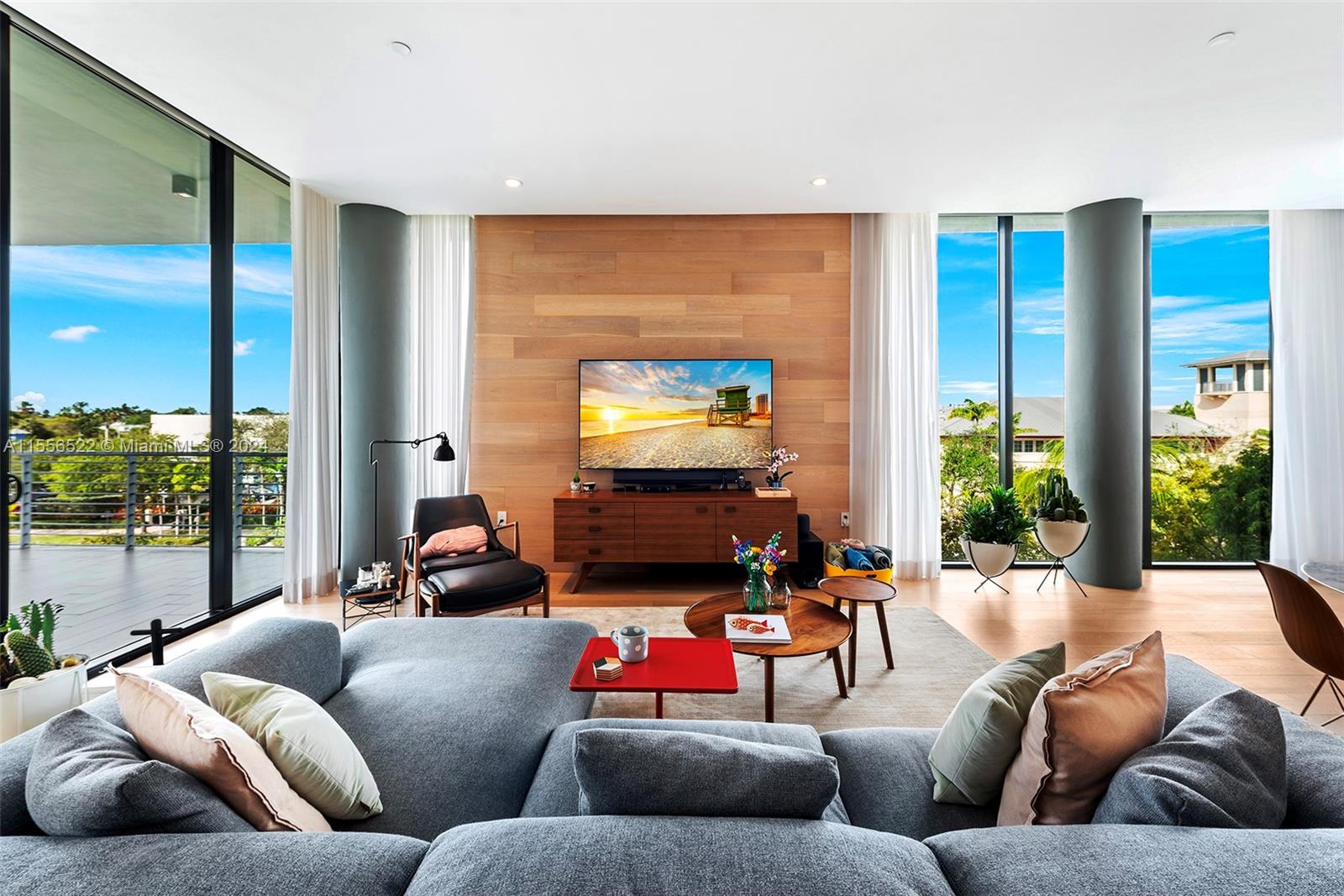 101 CONDOMINIUM - Residential