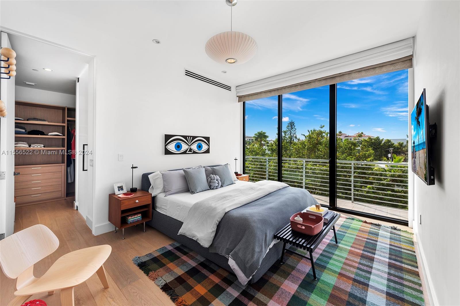 101 CONDOMINIUM - Residential