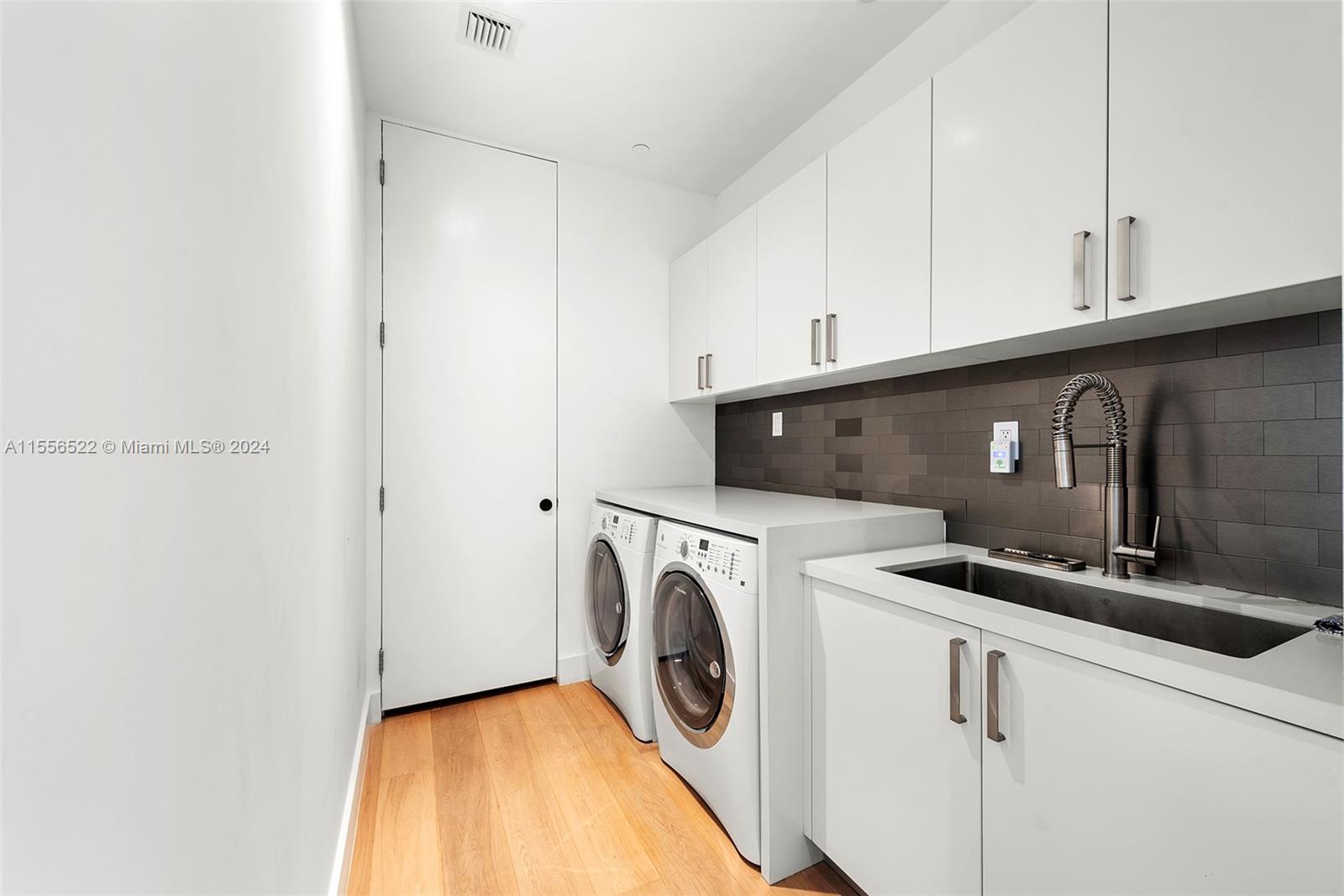 101 CONDOMINIUM - Residential